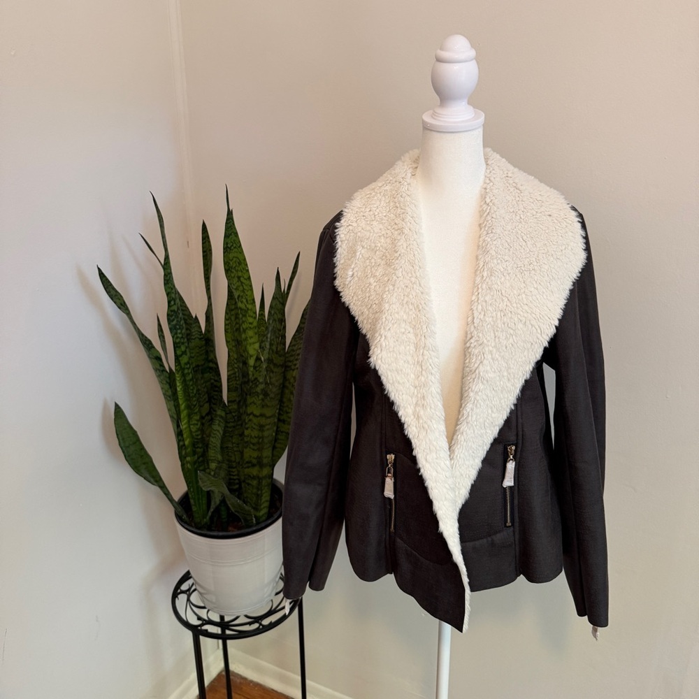 Soft Surroundings | Black and Cream Teddy Jacket, Zipper Accents